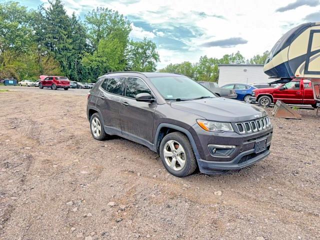 Jeep Compass 2017, VIN 1C4NJDEB7HD100895, 3/5