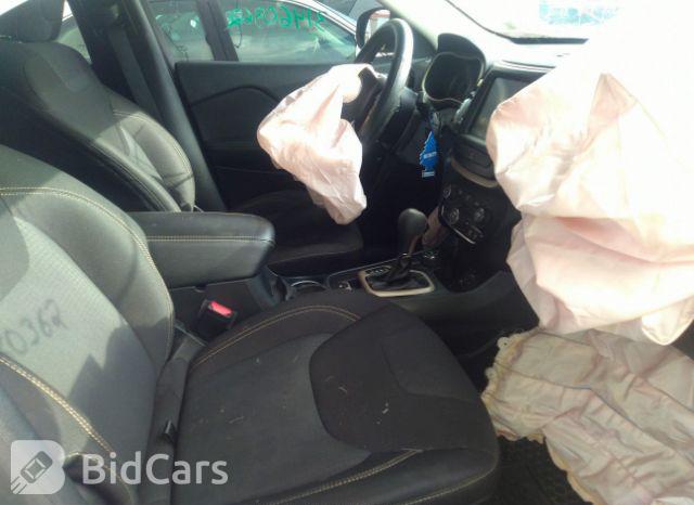 Jeep Cherokee 2016, VIN 1C4PJMCB2GW251822, 3/5