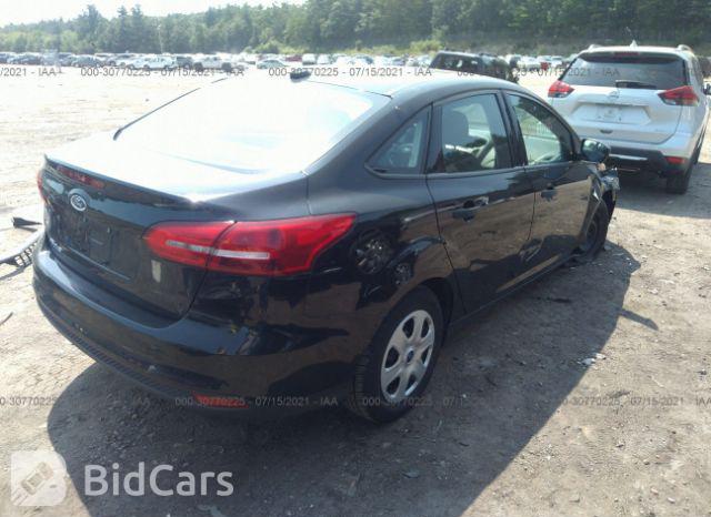 Ford Focus 2017, VIN 1FADP3E25HL212160, 4/21