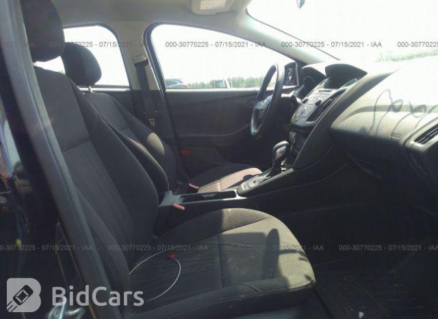 Ford Focus 2017, VIN 1FADP3E25HL212160, 5/21