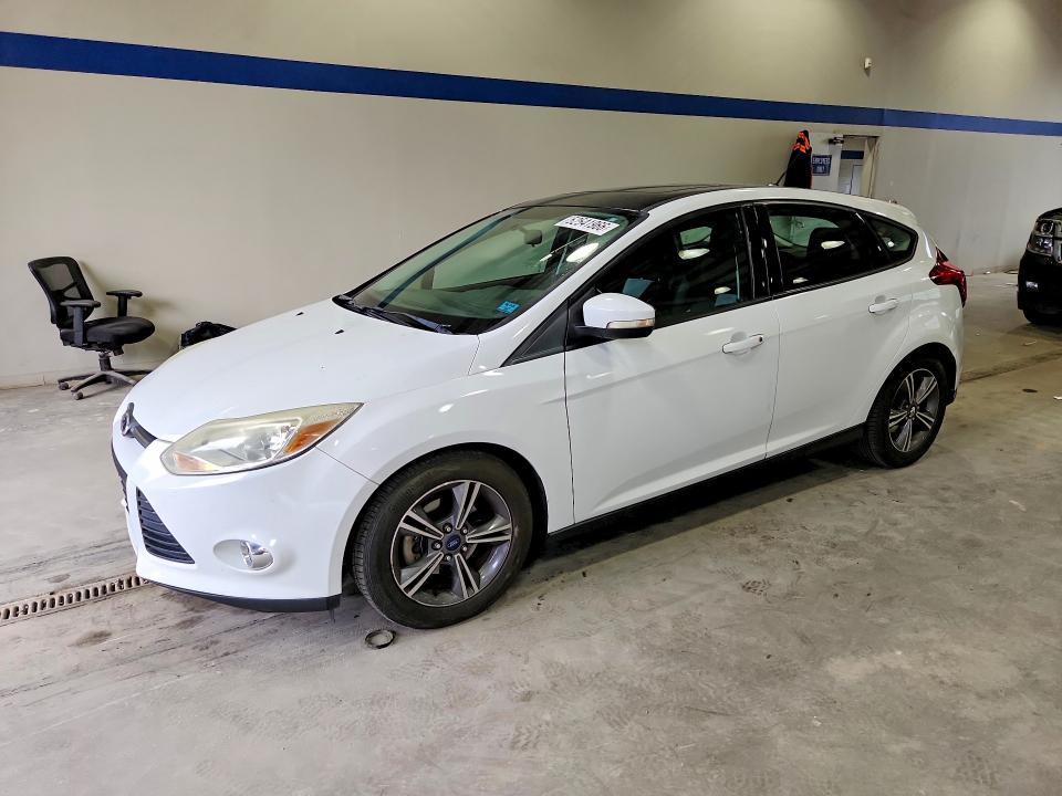 Ford Focus 2014, VIN 1FADP3F29EL309212, 10/11