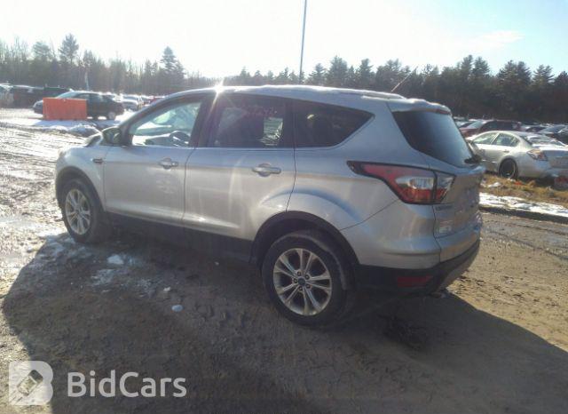 Ford Escape 2017, VIN 1FMCU9GD8HUD90103, 3/5