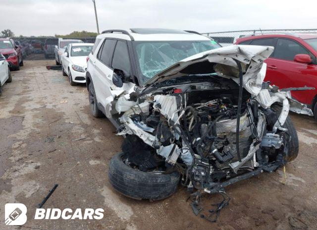 Ford Explorer 2020, VIN 1FMSK7DH5LGA80267, 3/5