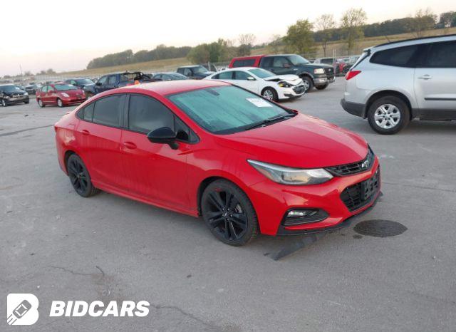 Chevrolet Cruze 2018, VIN 1G1BC5SM4J7214732, 1/5