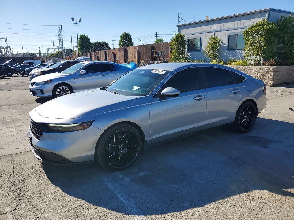 Honda Accord 2022, VIN 1HGCV1F41NA012000, 3/5