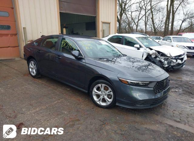 Honda Accord 2022, VIN 1HGCV3F26NA036545, 2/5