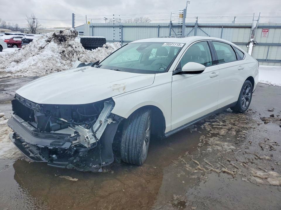Honda Accord 2024, VIN 1HGCY2F78RA074992, 3/5