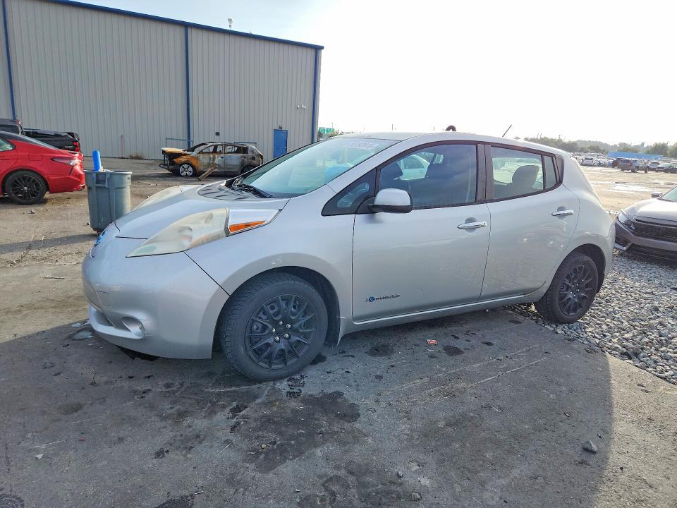 Nissan Leaf 2014, VIN 1N4AZ0CPXEC340710, 4/5