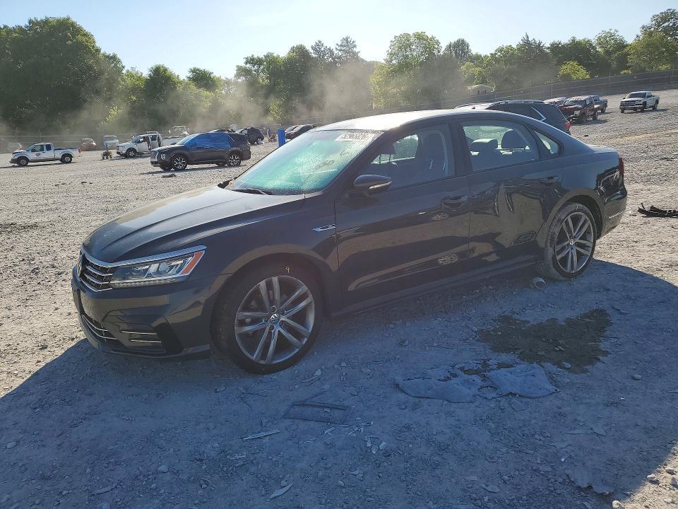 Volkswagen Passat 2018, VIN 1VWAA7A32JC022582, 2/5