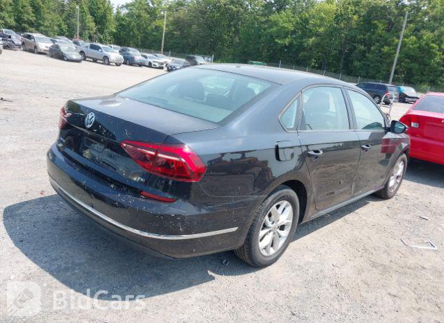 Volkswagen Passat 2018, VIN 1VWAA7A36JC011620, 4/5