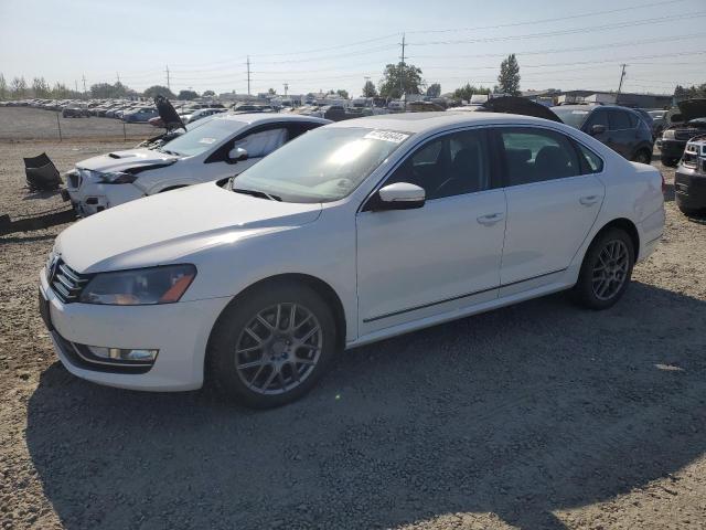 Volkswagen Passat 2014, VIN 1VWAT7A31EC115609, 1/6