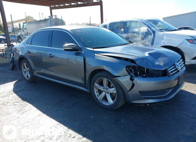 Volkswagen Passat 2016, VIN 1VWBT7A33GC064170, 1/5