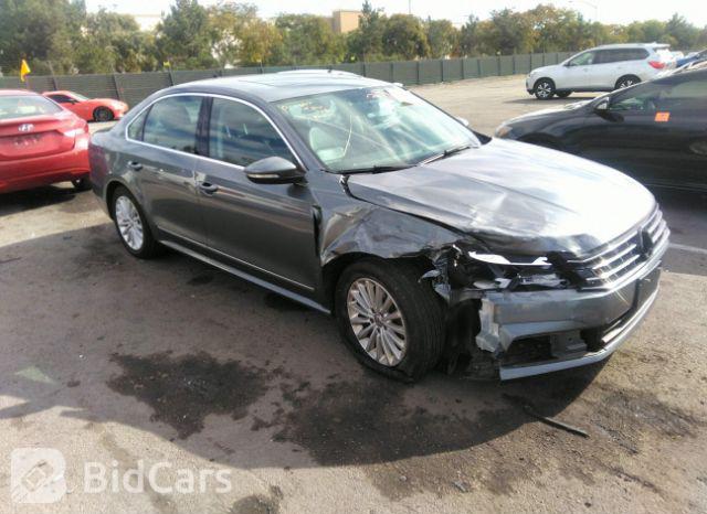 Volkswagen Passat 2017, VIN 1VWBT7A39HC013788, 1/5