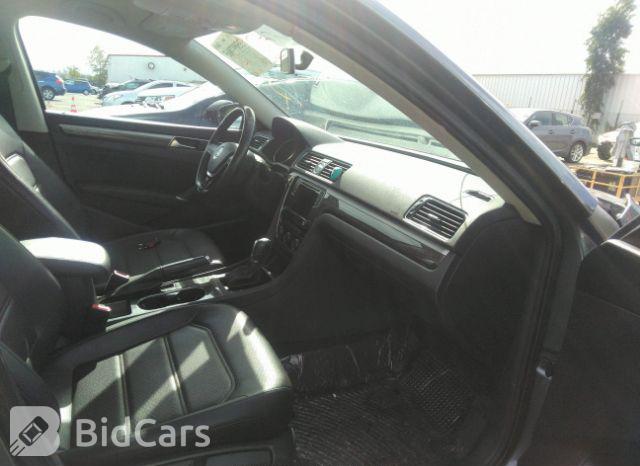 Volkswagen Passat 2017, VIN 1VWBT7A39HC013788, 5/5