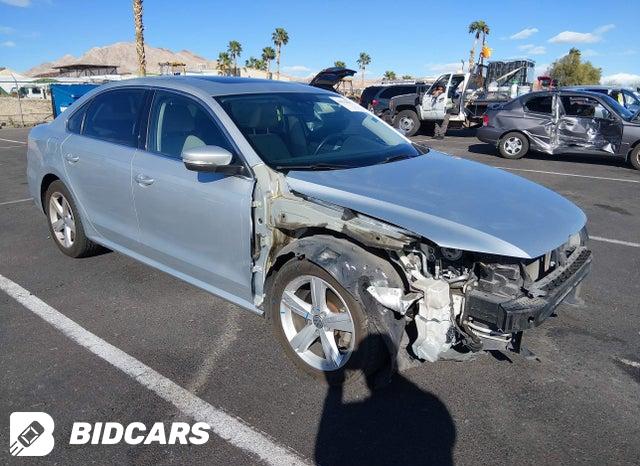Volkswagen Passat 2014, VIN 1VWCT7A37EC027415, 10/11