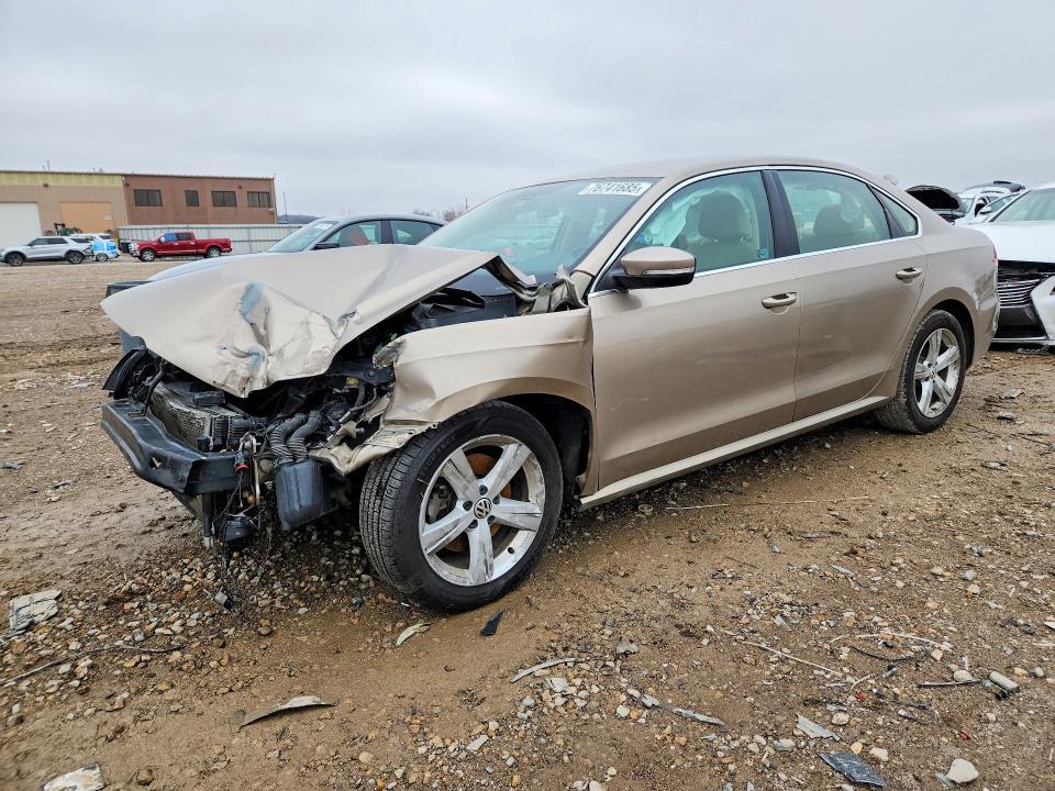 Volkswagen Passat 2014, VIN 1VWCT7A37EC027415, 11/11
