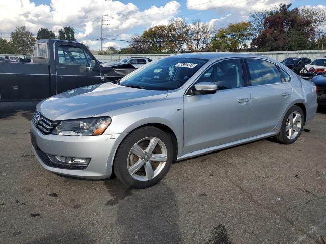 Volkswagen Passat 2015, VIN 1VWCT7A3XFC062595, 3/5