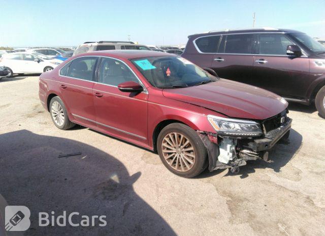 Volkswagen Passat 2017, VIN 1VWGT7A32HC035721, 2/5