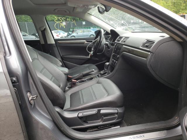 Volkswagen Passat 2017, VIN 1VWGT7A33HC052379, 5/5