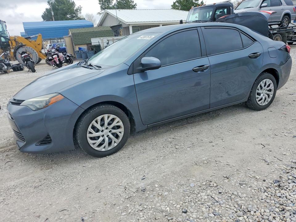 Toyota Corolla 2017, VIN 2T1BURHE6HC776457, 11/11