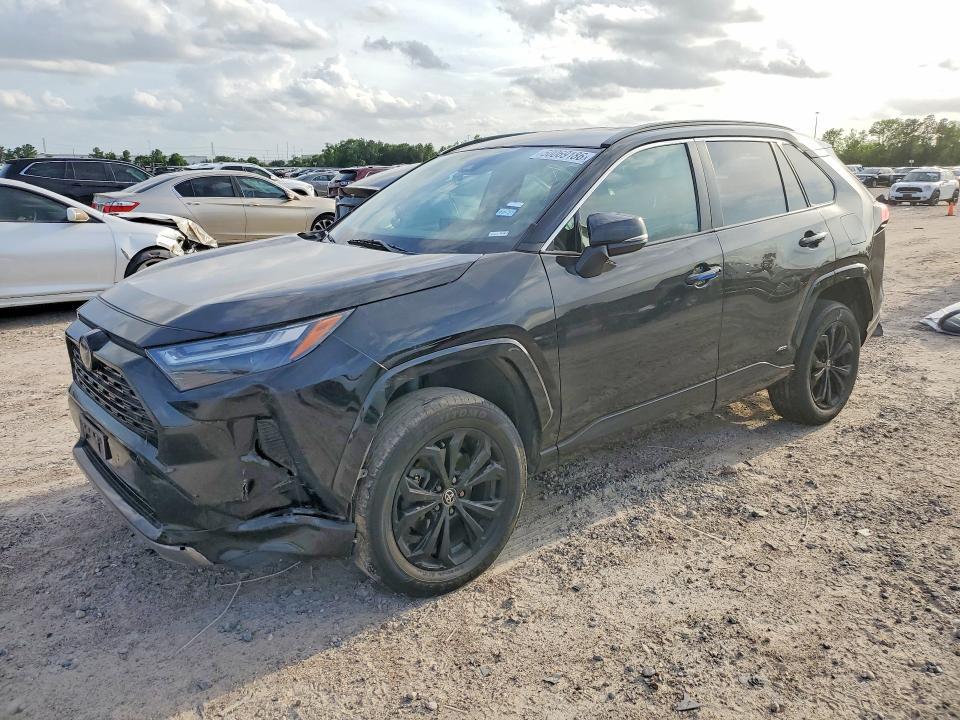 Toyota RAV4 2022, VIN 2T3A1RFV1NW298845, 3/5