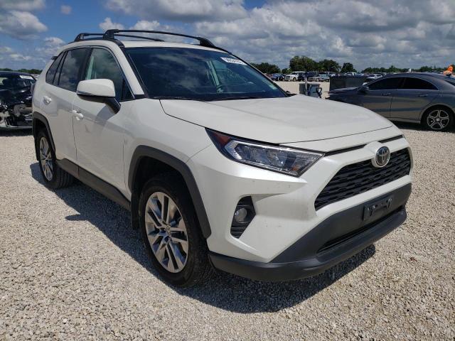 Toyota RAV4 2021, VIN 2T3A1RFV2MW196856, 1/5
