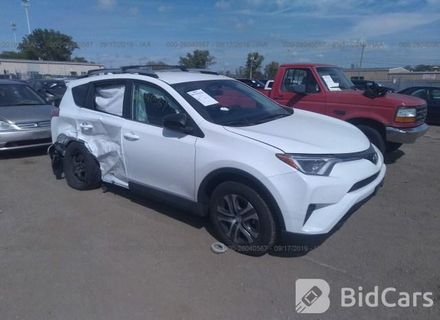 Toyota RAV4 2016, VIN 2T3BFREV7GW448192, 1/5