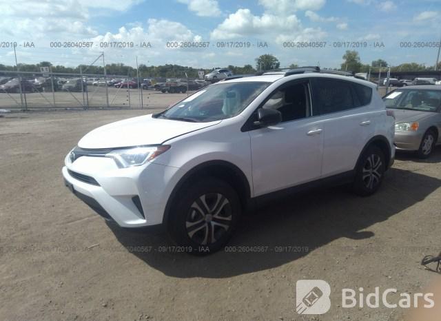 Toyota RAV4 2016, VIN 2T3BFREV7GW448192, 2/5