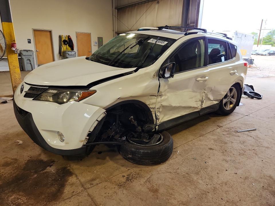 Toyota RAV4 2016, VIN 2T3BFREV7GW511470, 3/5