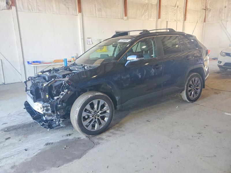Toyota RAV4 2023, VIN 2T3C1RFVXPC245400, 3/5