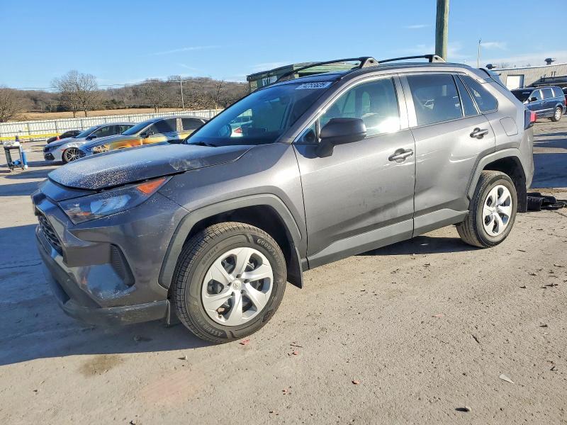 Toyota RAV4 2021, VIN 2T3E6RFV4MW013959, 2/5
