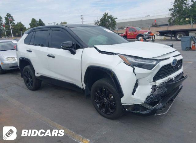 Toyota RAV4 2022, VIN 2T3F1RFV0NC318302, 2/5