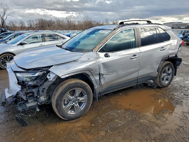 Toyota RAV4 2023, VIN 2T3H1RFV6PW250064, 3/5