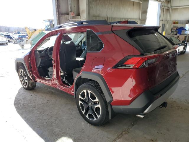 Toyota RAV4 2019, VIN 2T3J1RFV7KW022794, 3/5