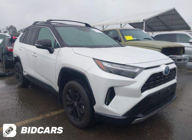 Toyota RAV4 2022, VIN 2T3P1RFV0NW288205, 1/5