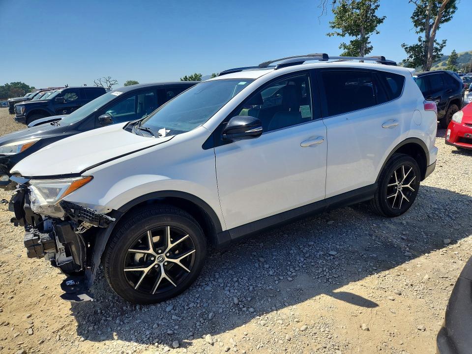 Toyota RAV4 2017, VIN 2T3RFREVXHW663260, 4/11