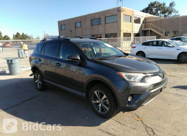 Toyota RAV4 2017, VIN 2T3WFREV0HW388811, 1/5
