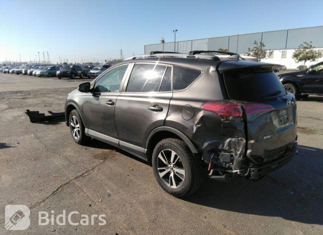 Toyota RAV4 2017, VIN 2T3WFREV0HW388811, 3/5