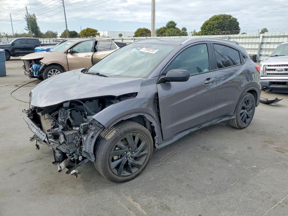 Honda HR-V 2022, VIN 3CZRU6H5XNM754729, 2/5