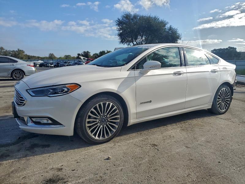 Ford Fusion 2018, VIN 3FA6P0LU4JR168865, 3/5