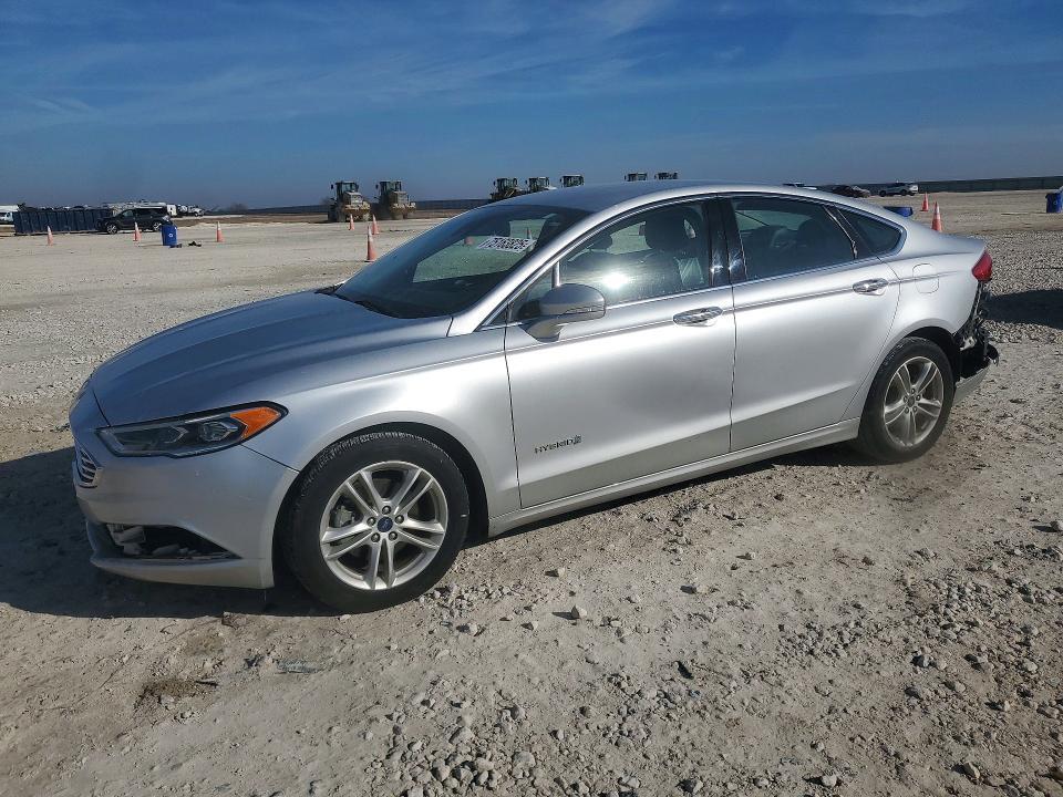 Ford Fusion 2019, VIN 3FA6P0RU0KR167639, 1/5