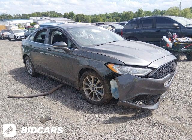 Ford Fusion 2017, VIN 3FA6P0RU1HR384044, 2/5