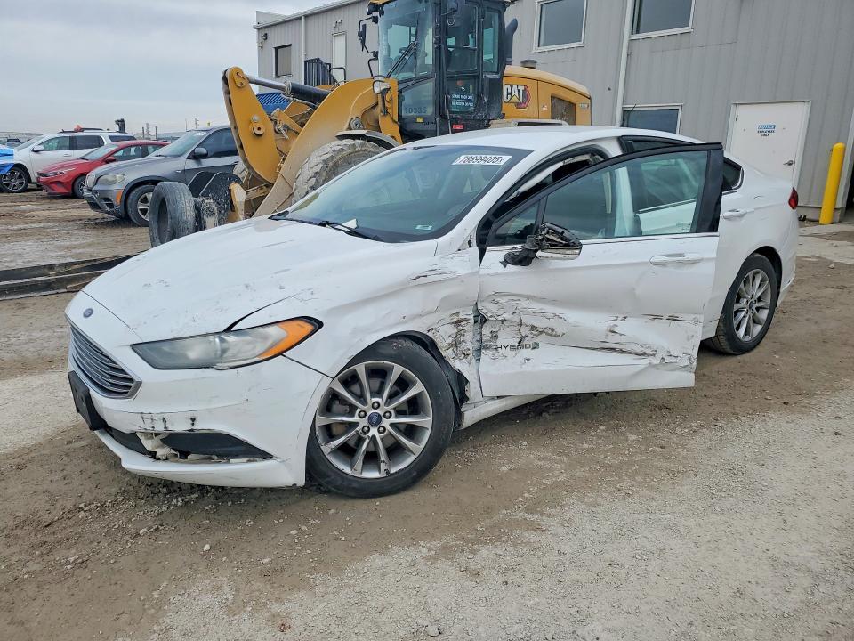 Ford Fusion 2016, VIN 3FA6P0SU5GR106840, 2/5