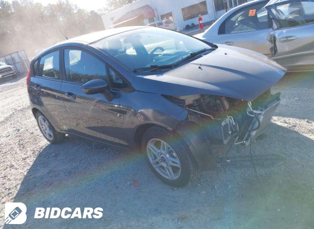 Ford Fiesta 2017, VIN 3FADP4BJ3HM153626, 2/5