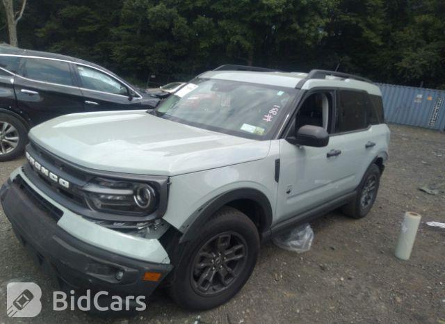 Ford Bronco Sport 2022, VIN 3FMCR9B6XNRD06375, 2/5