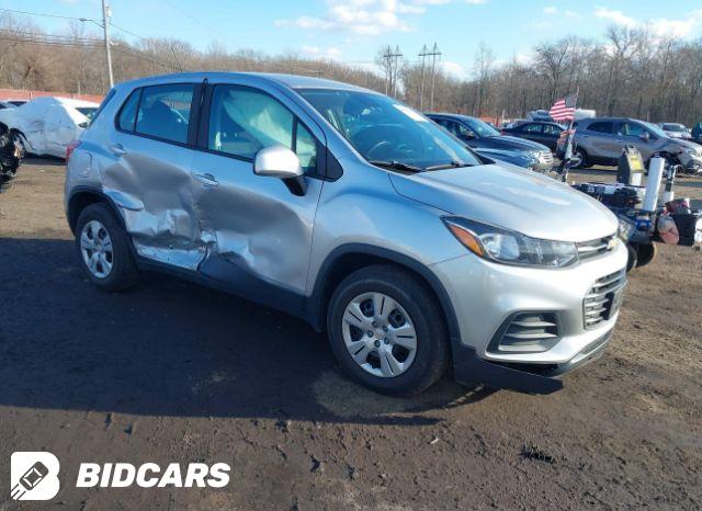 Chevrolet Trax 2017, VIN 3GNCJPSB8HL262677, 2/5