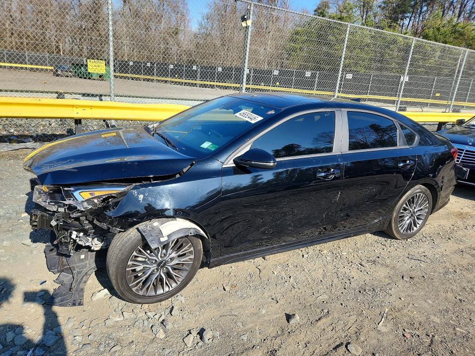 KIA Forte 2024, VIN 3KPF54AD4RE760473, 2/5