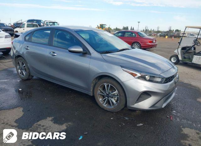 KIA Forte 2022, VIN 3KPF54AD9NE480168, 2/10