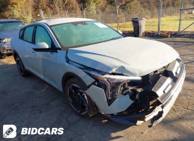 KIA K4 2026, VIN 3KPFT4DE8TE294886, 2/5