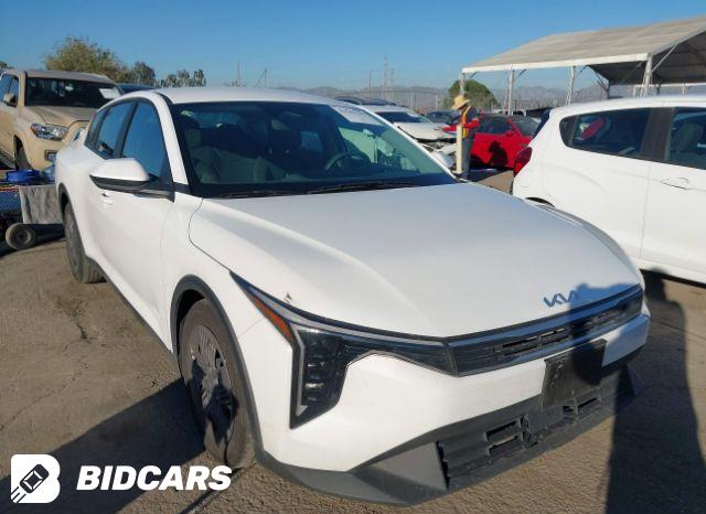 KIA K4 2026, VIN 3KPFT4DE8TE294886, 4/5